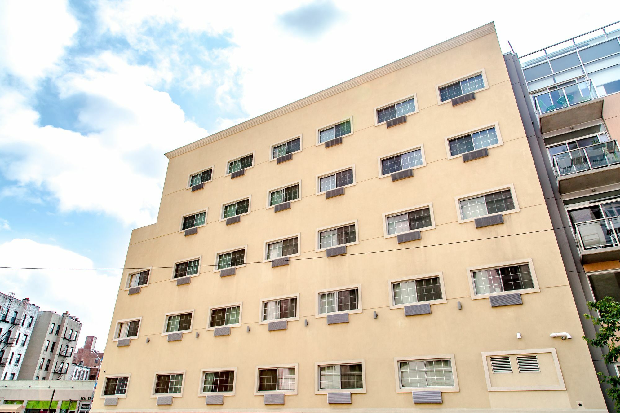 Metropolitan Hotel New York Exterior photo
